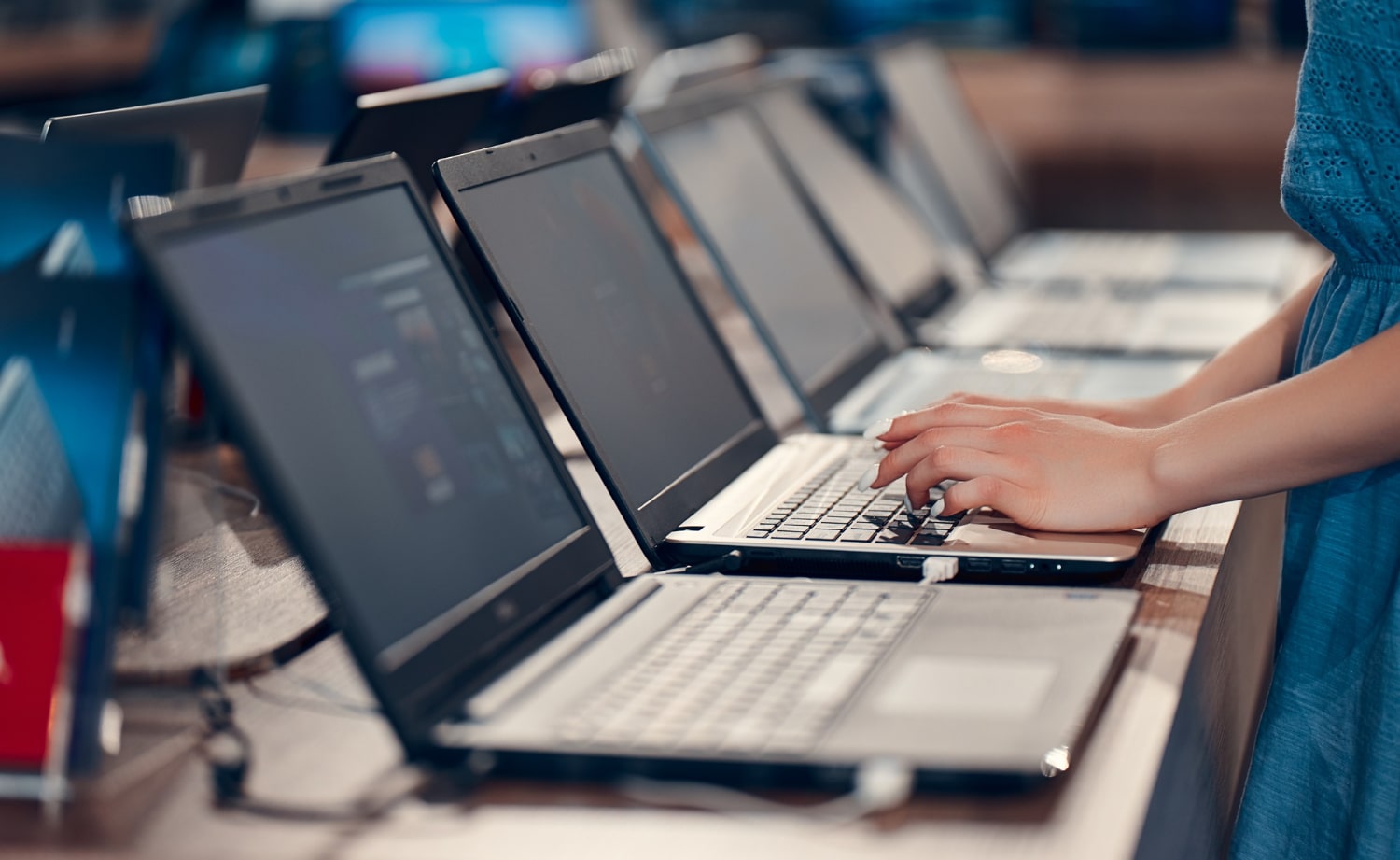 Sprzęt poleasingowy a używany. Co wybrać, by oszczędzić i nie żałować?