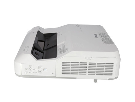 Epson EB-696Ui