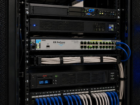 HP ProCurve 2910al-24G-PoE+Switch J9146A