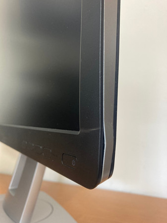 HP EliteDisplay E242 24" 1920x1200 IPS HDMI DP