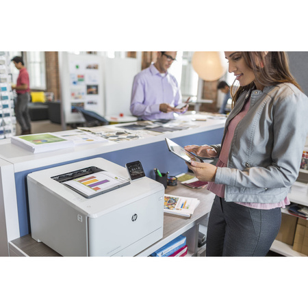 HP Color LaserJet Pro M452dn B