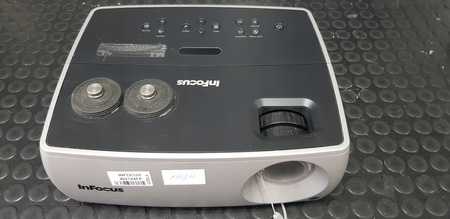 INFOCUS IN2104 DLP VGA S-Video XGA