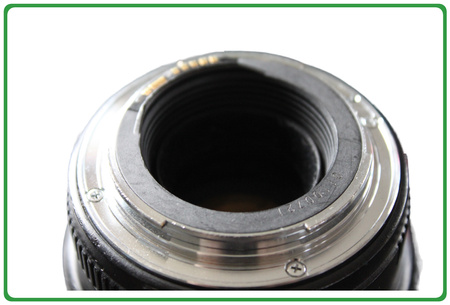 Canon Macro lens ef 100mm 1:2.8 USM A-