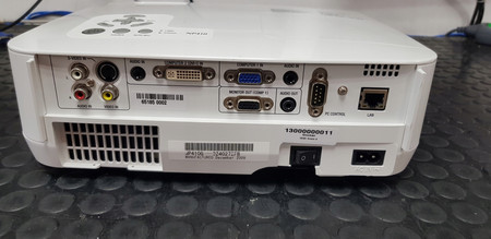 NEC NP410 LCD DVI VGA RCA LAN